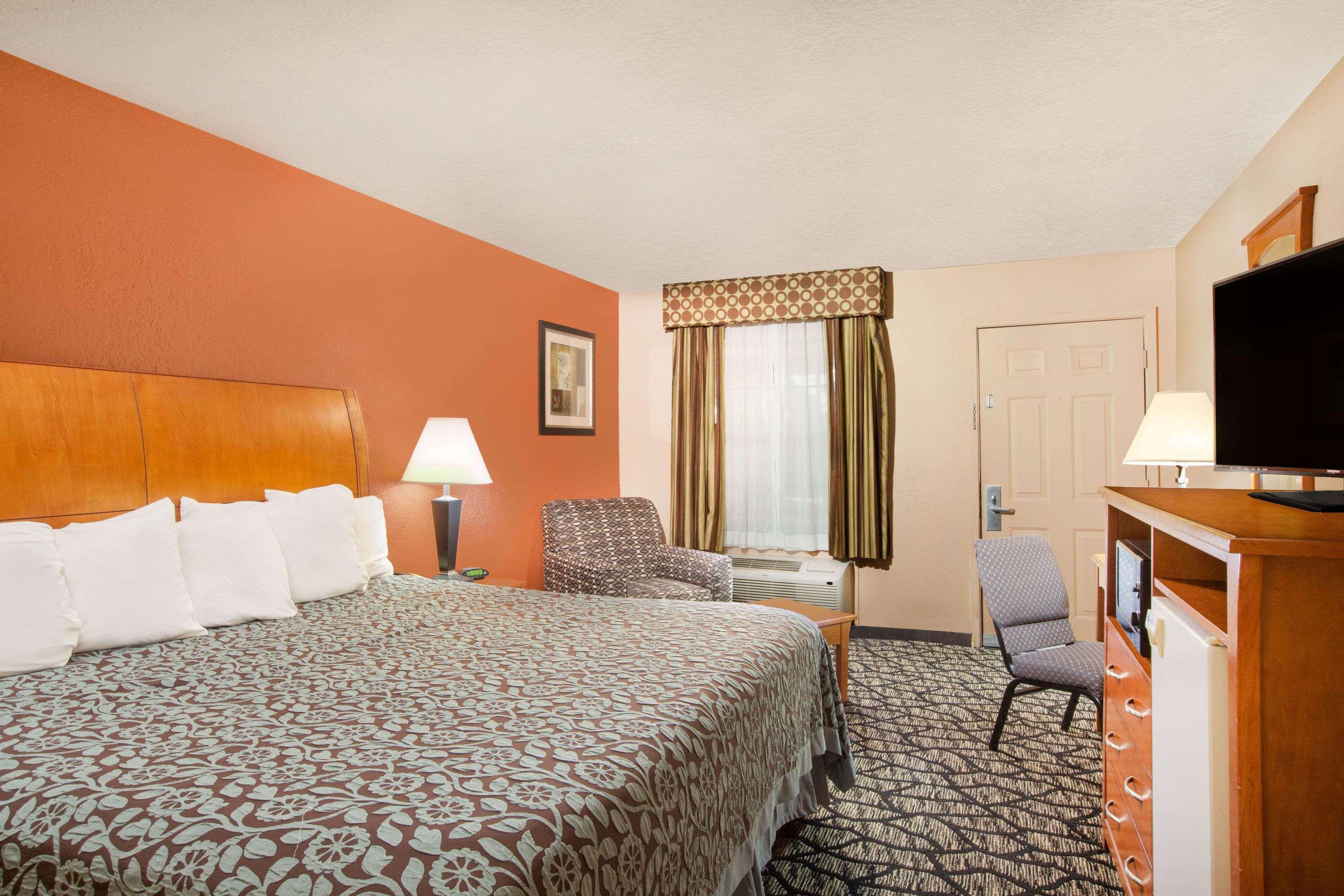 Days Inn By Wyndham Centerville Zewnętrze zdjęcie